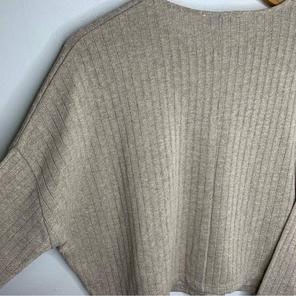 Zara Basic Cropped Oversize Sweater Gold Metallic Stitch Size Small Drop Long Sl - Picture 8 of 10